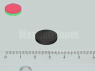 15x3 mm N45 NEODYM m�gnes korong gumibevonattal