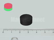 15x8 mm N42 NEODYM m�gnes korong gumibevonattal